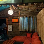 La Luna Cabins