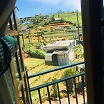Mr Lexus Apartments
