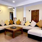 Summer Glow Guest - Nuwara Eliya