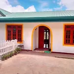 Waduge Inn