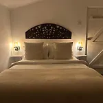 Laza Villa