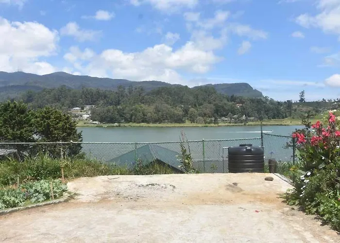 Nuwaraeliya Holiday Bungalow
