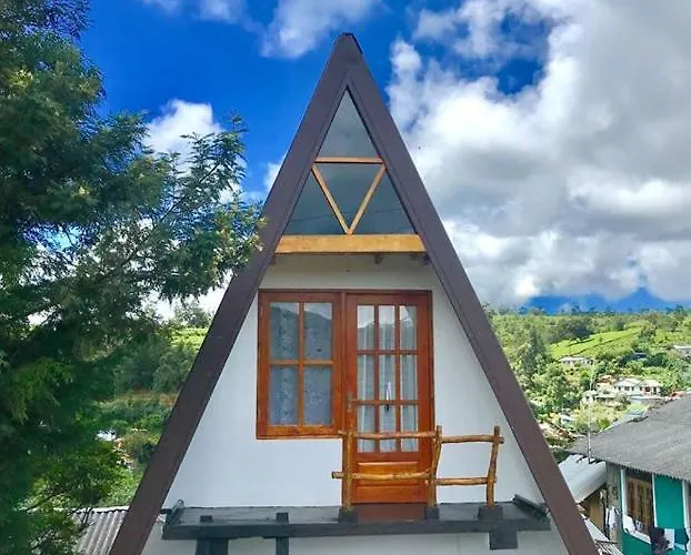La Luna Cabins
