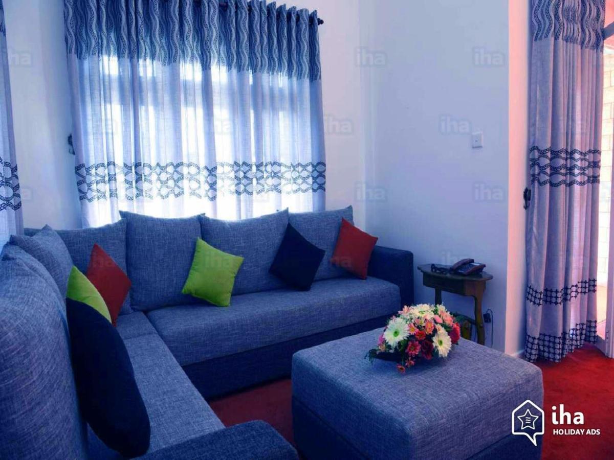 The Royal Terrace Holiday Bungalow Bed & Breakfast Nuwara Eliya