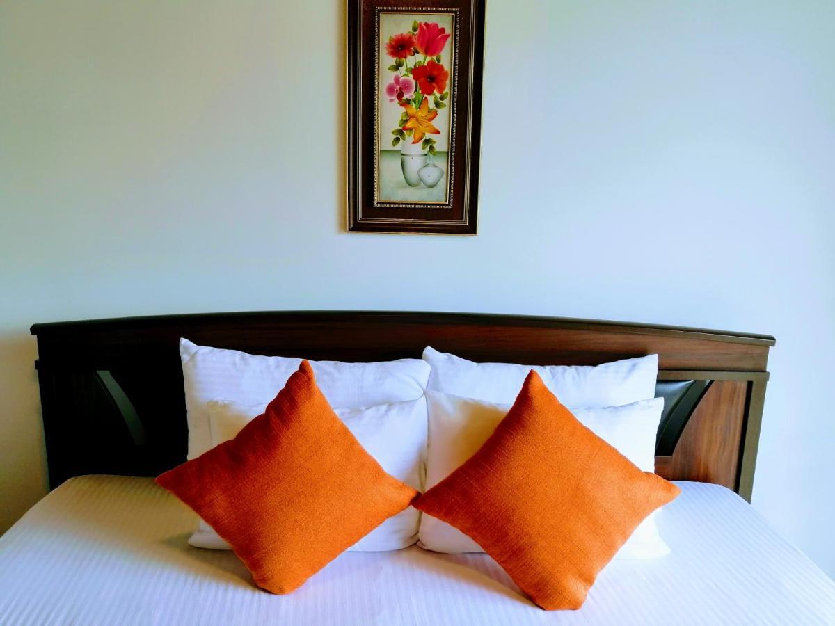 Moon Plains Luxury Apartment *