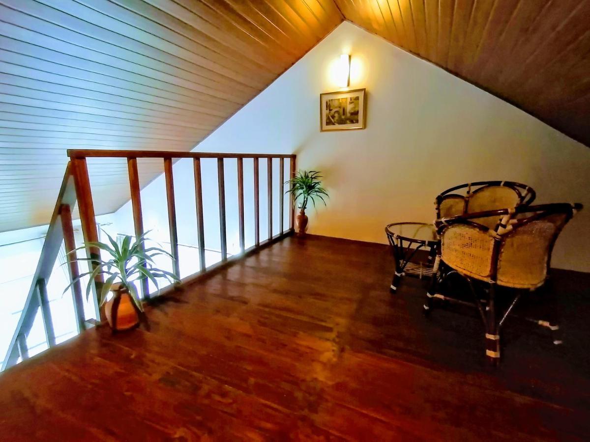 Moon Plains Luxury *