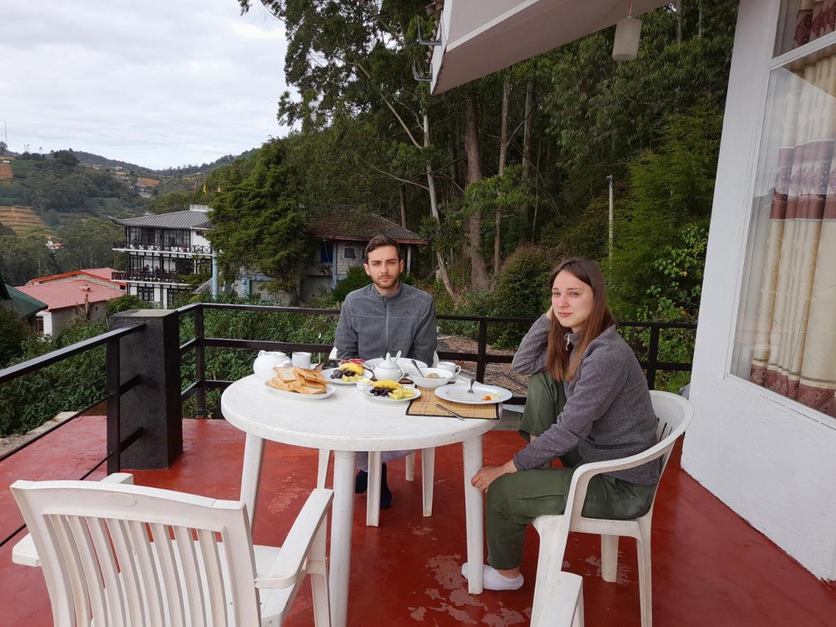 Homestay Woods Hut Nuwara Eliya