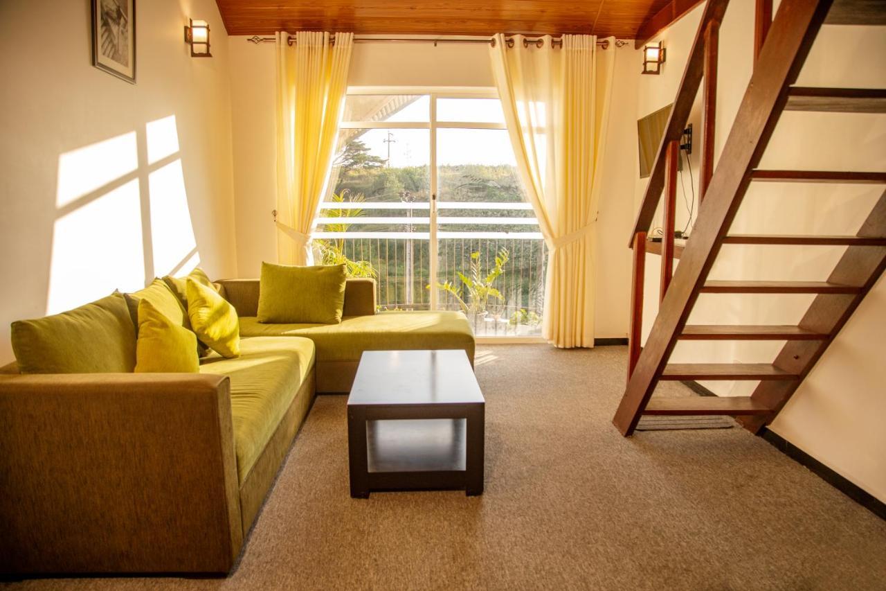 Moon Plains Luxury Apartment *