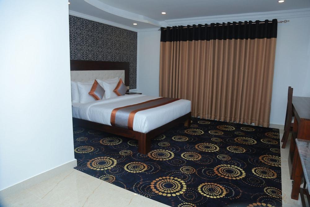 Hotel Galaxy Grand
