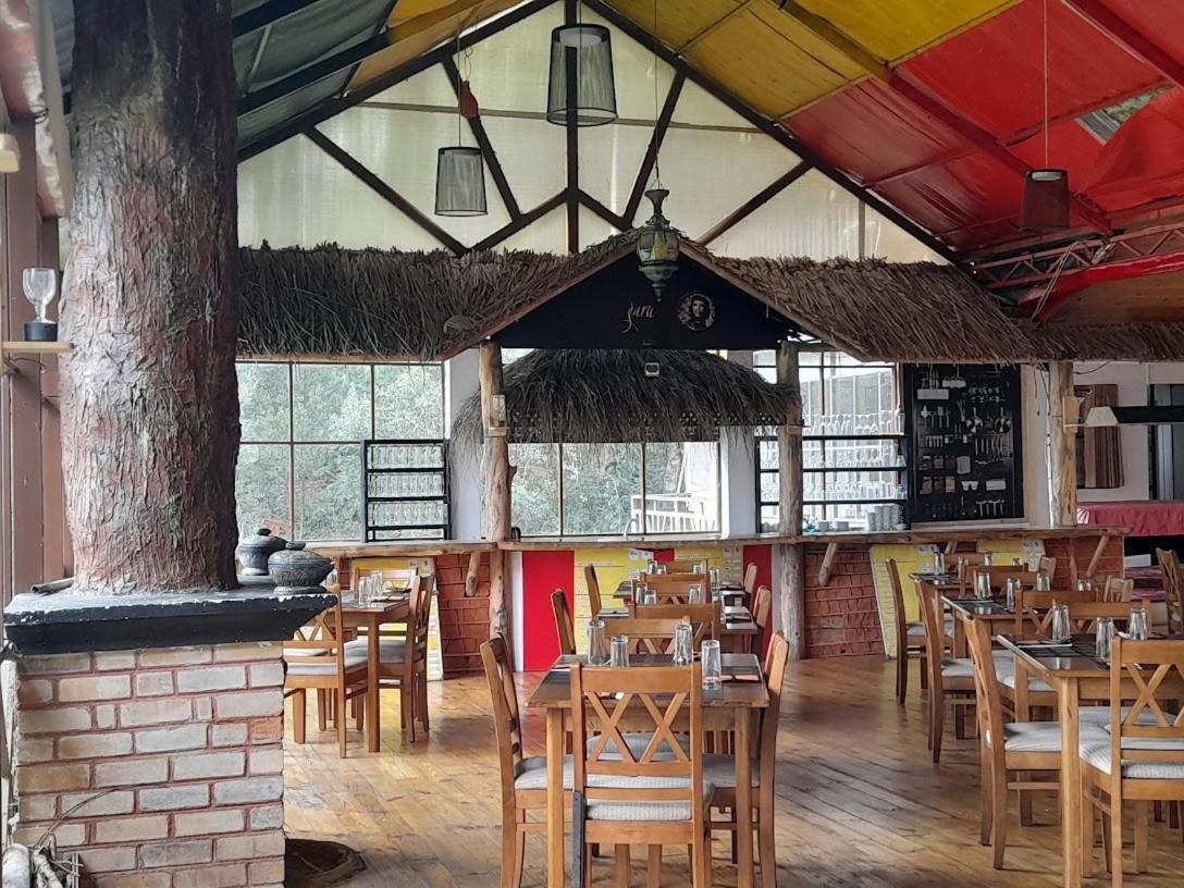Kingfern Hotel *