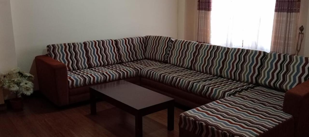 Thuvaraga Guest house