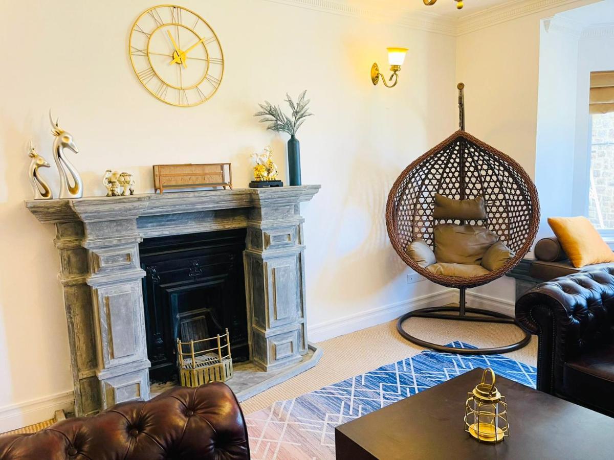 Little England By Regus Guest house