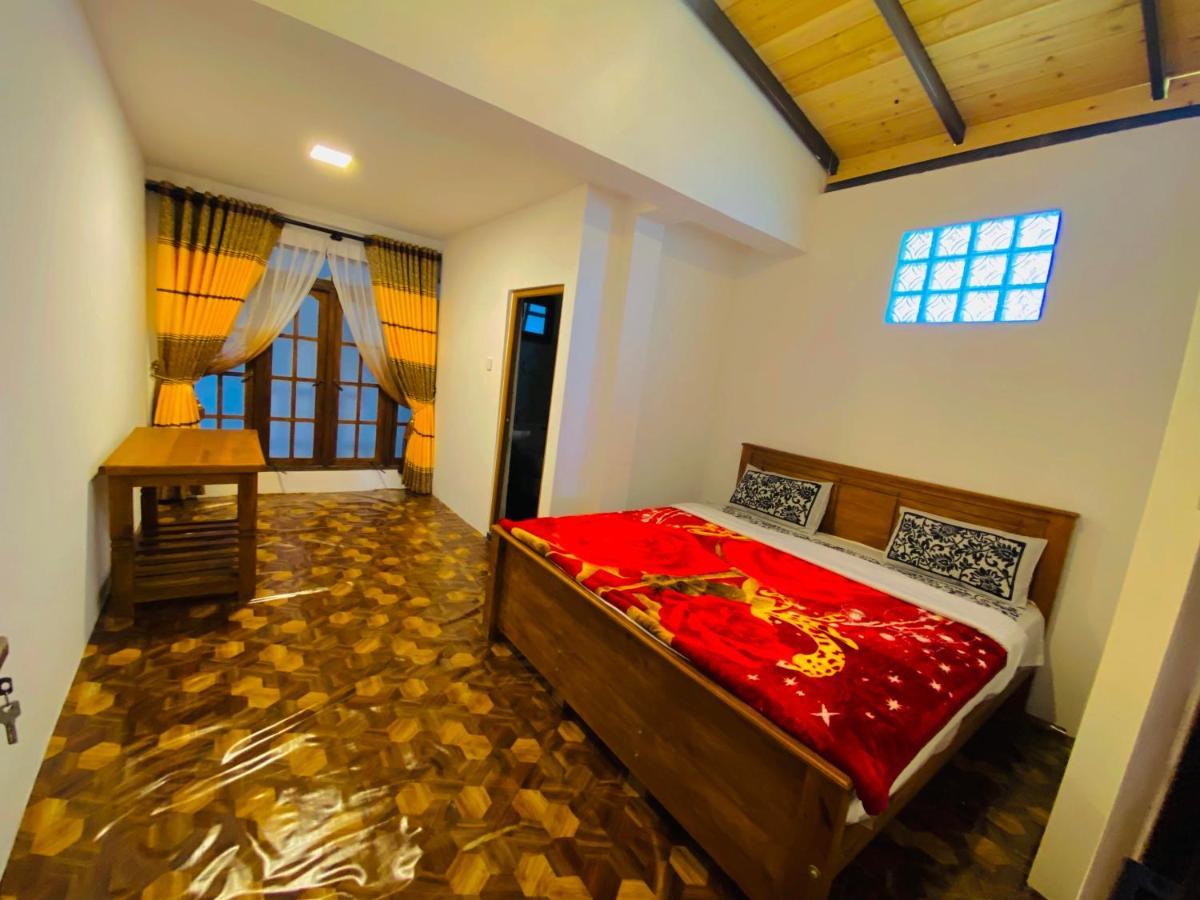 Inn Travellers Nest *