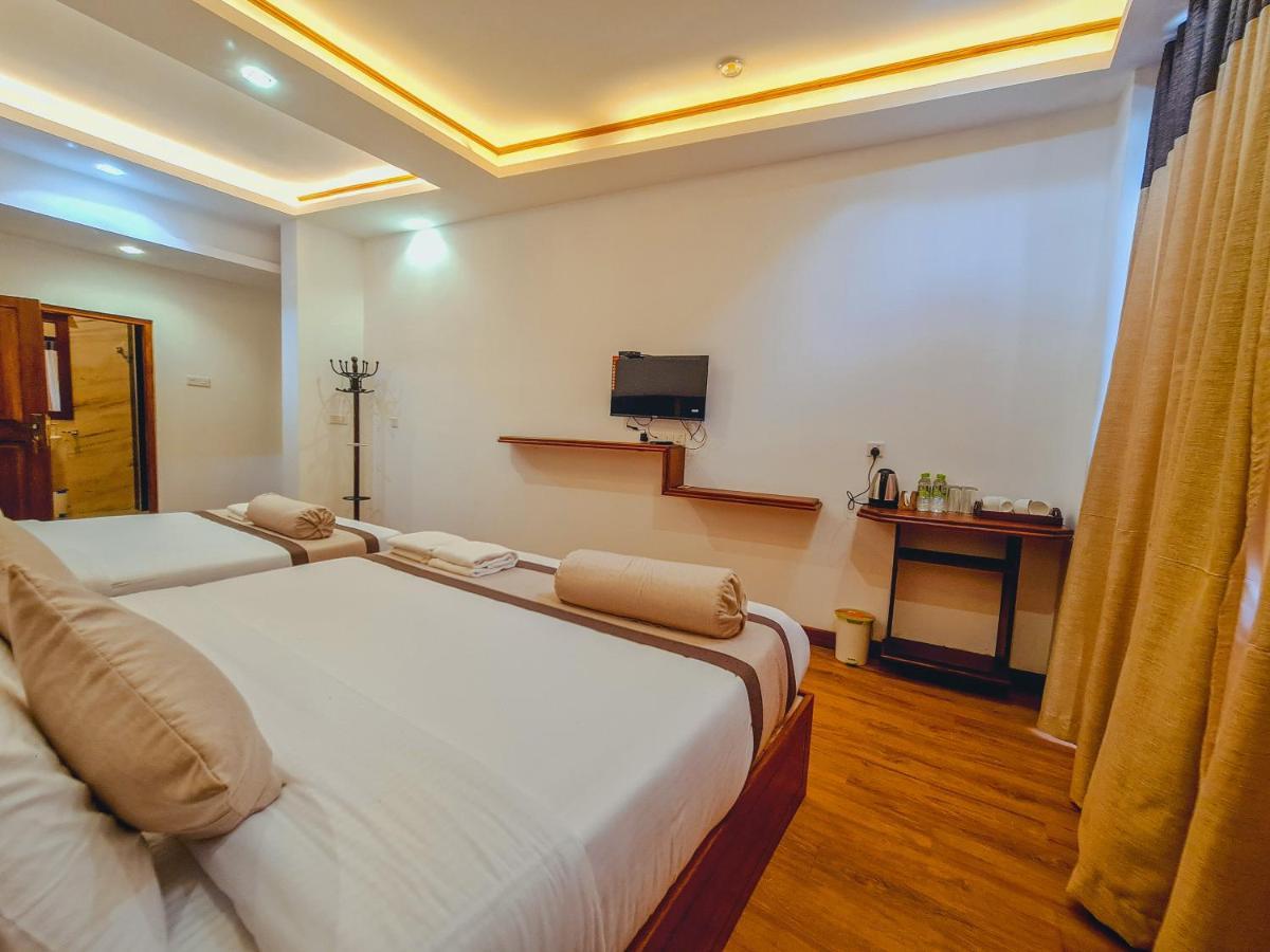 Hotel Rich *