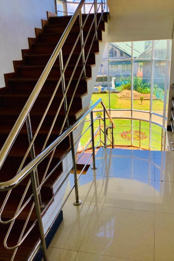 Hotel White Nuwara Eliya