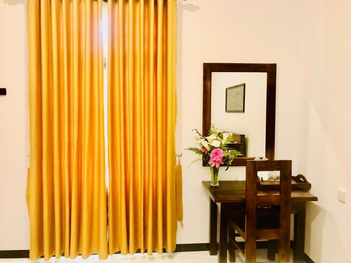 Queensland Hotel Nuwara Eliya