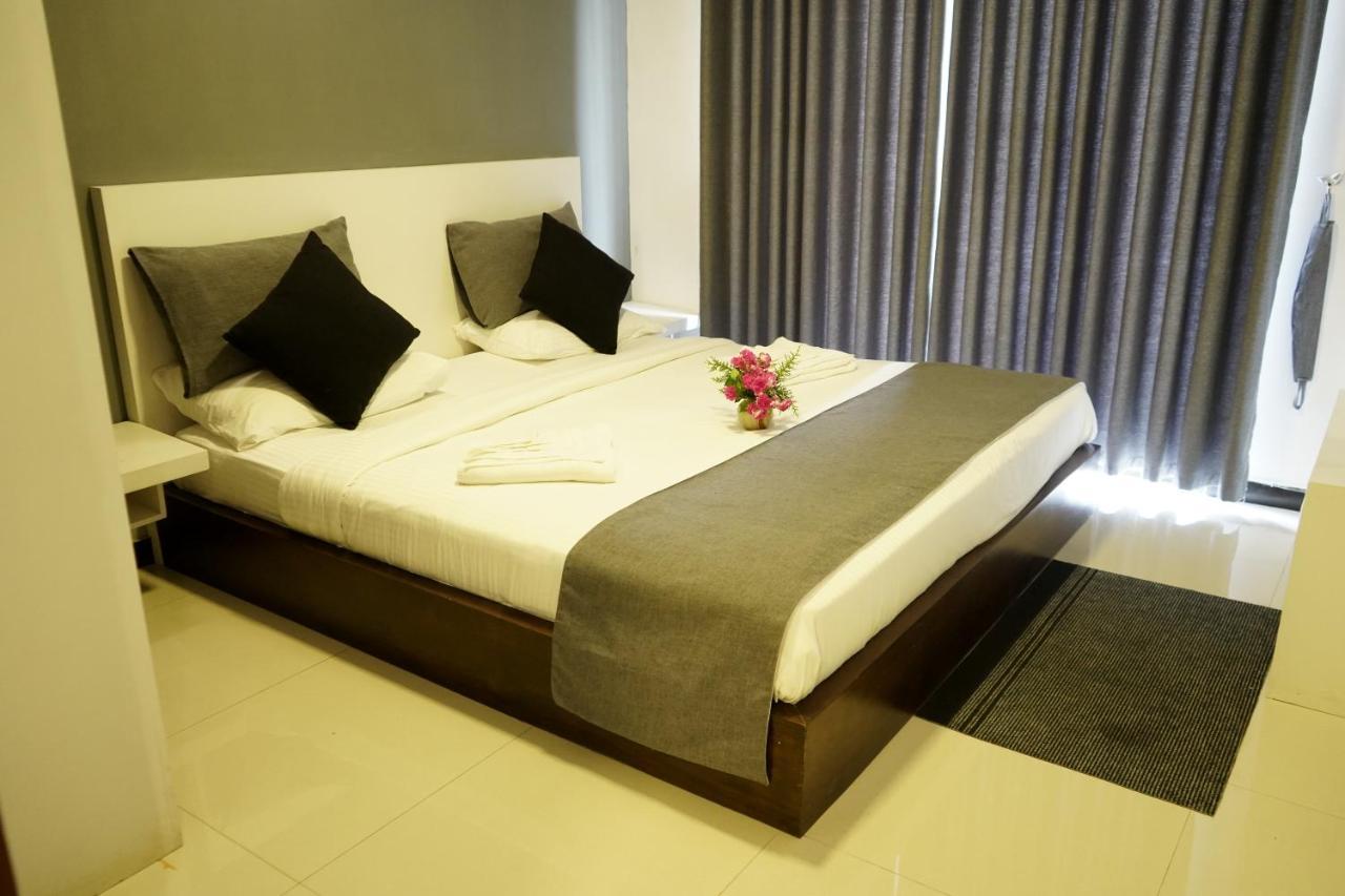 View Luxury Apartment *