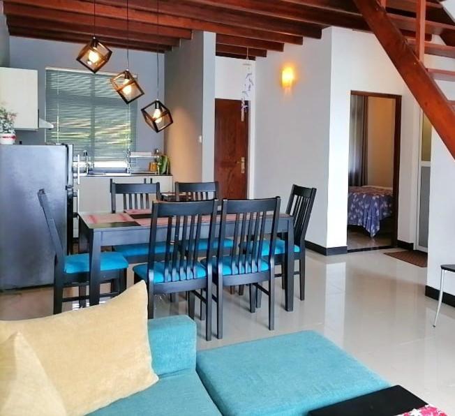 Lakeville Apartment *