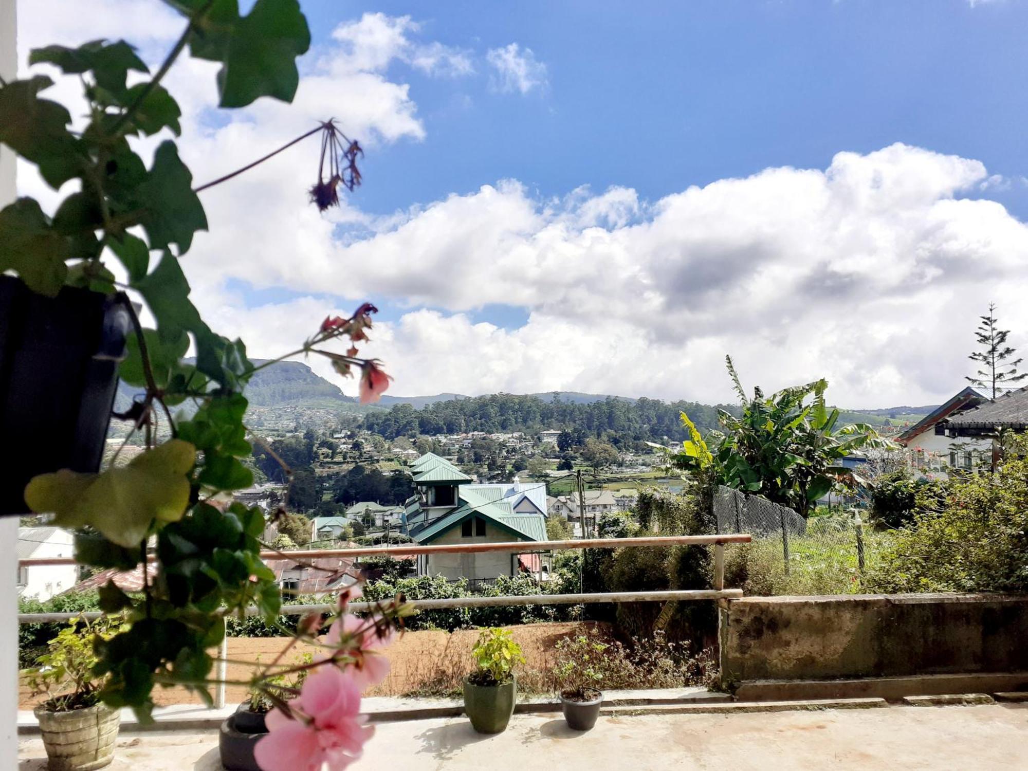 New Unique View Nuwaraeliya Hotel *