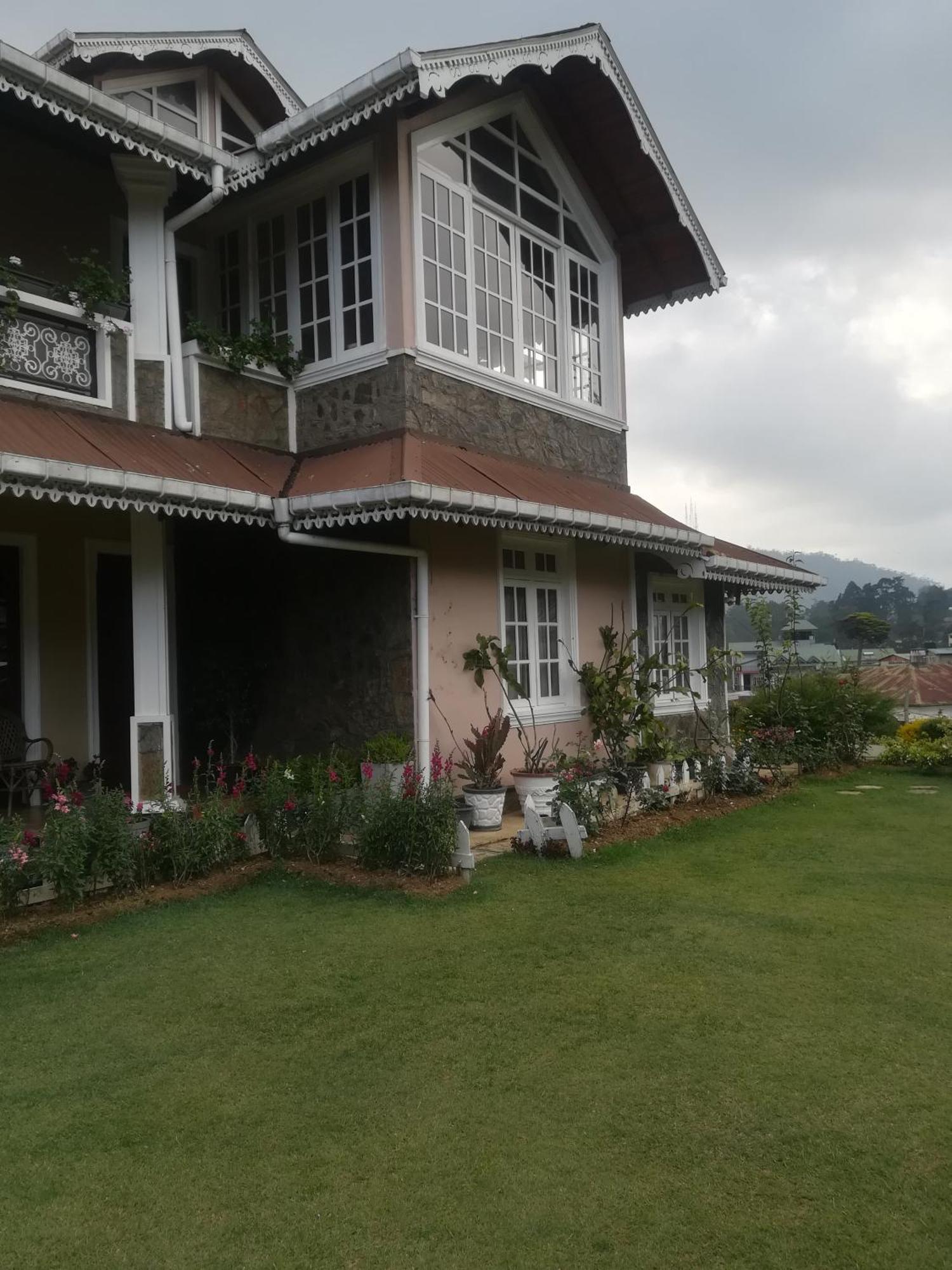Royal Wattles Homestay *