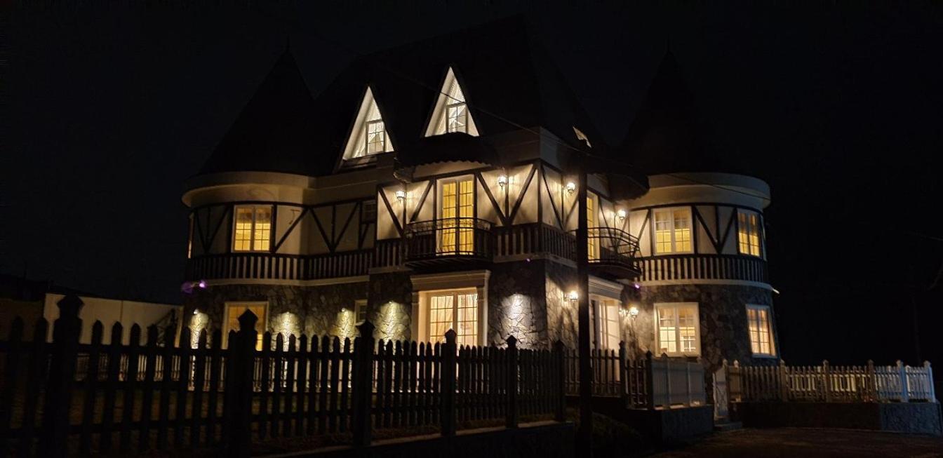 Maple Castle Villa Nuwara Eliya