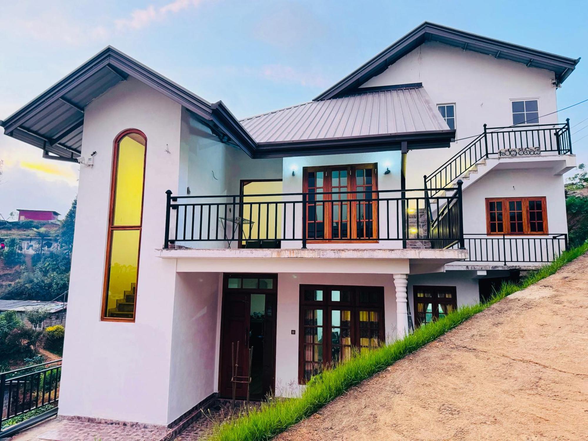 Hilltop Homestay *