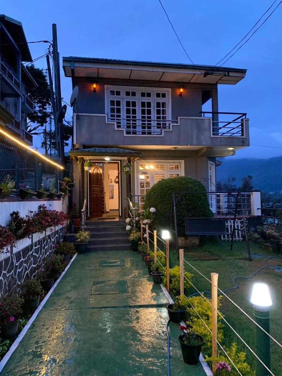 New Royal Mount Homestay *