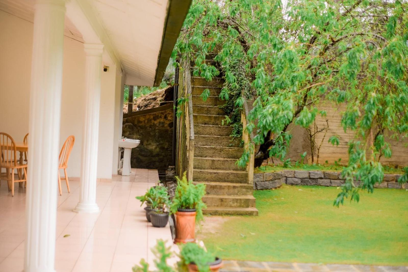 Hotel Oasis Hill 2*