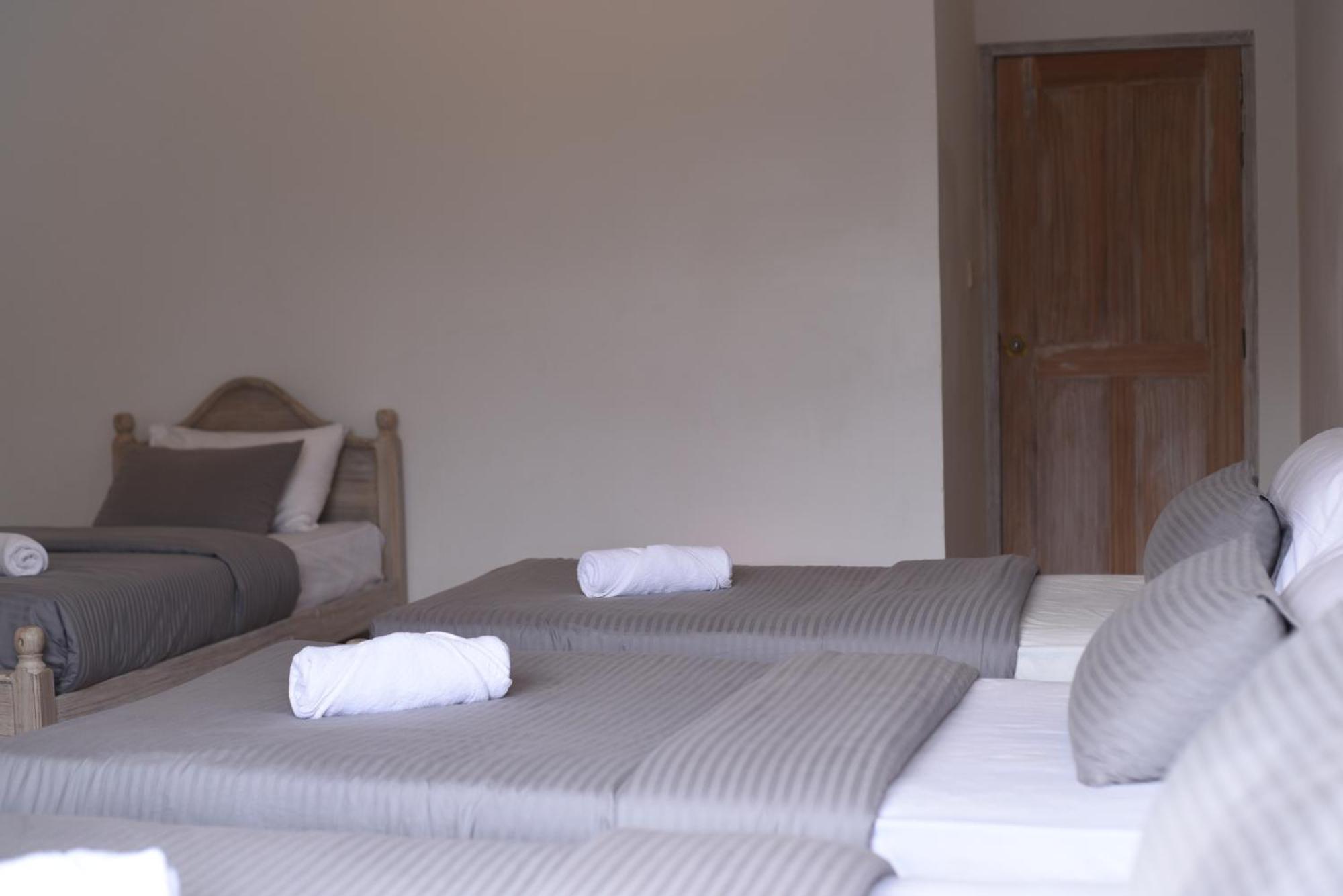 Oasis Hill Hotel 2*