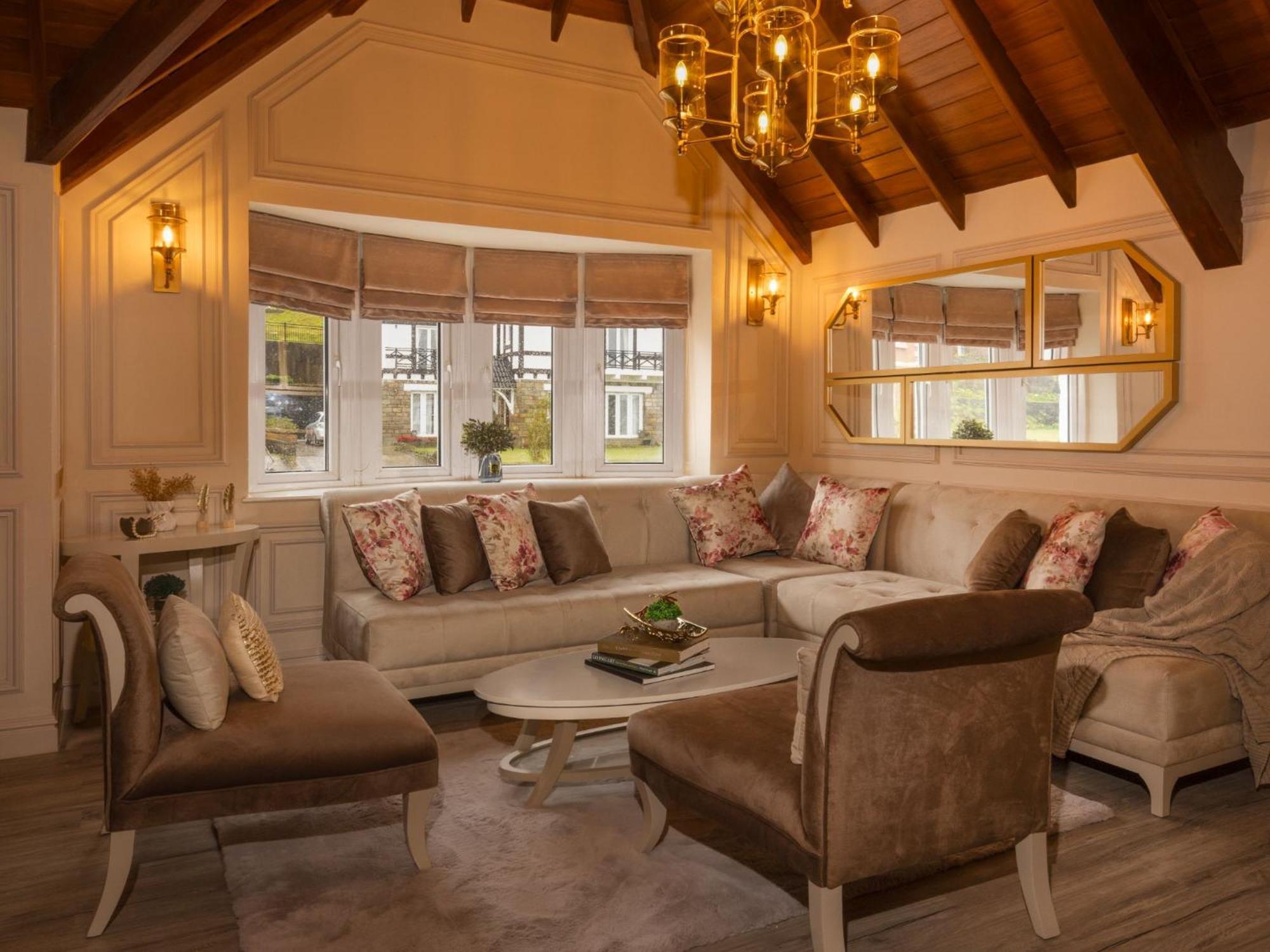 Lyndale 5*