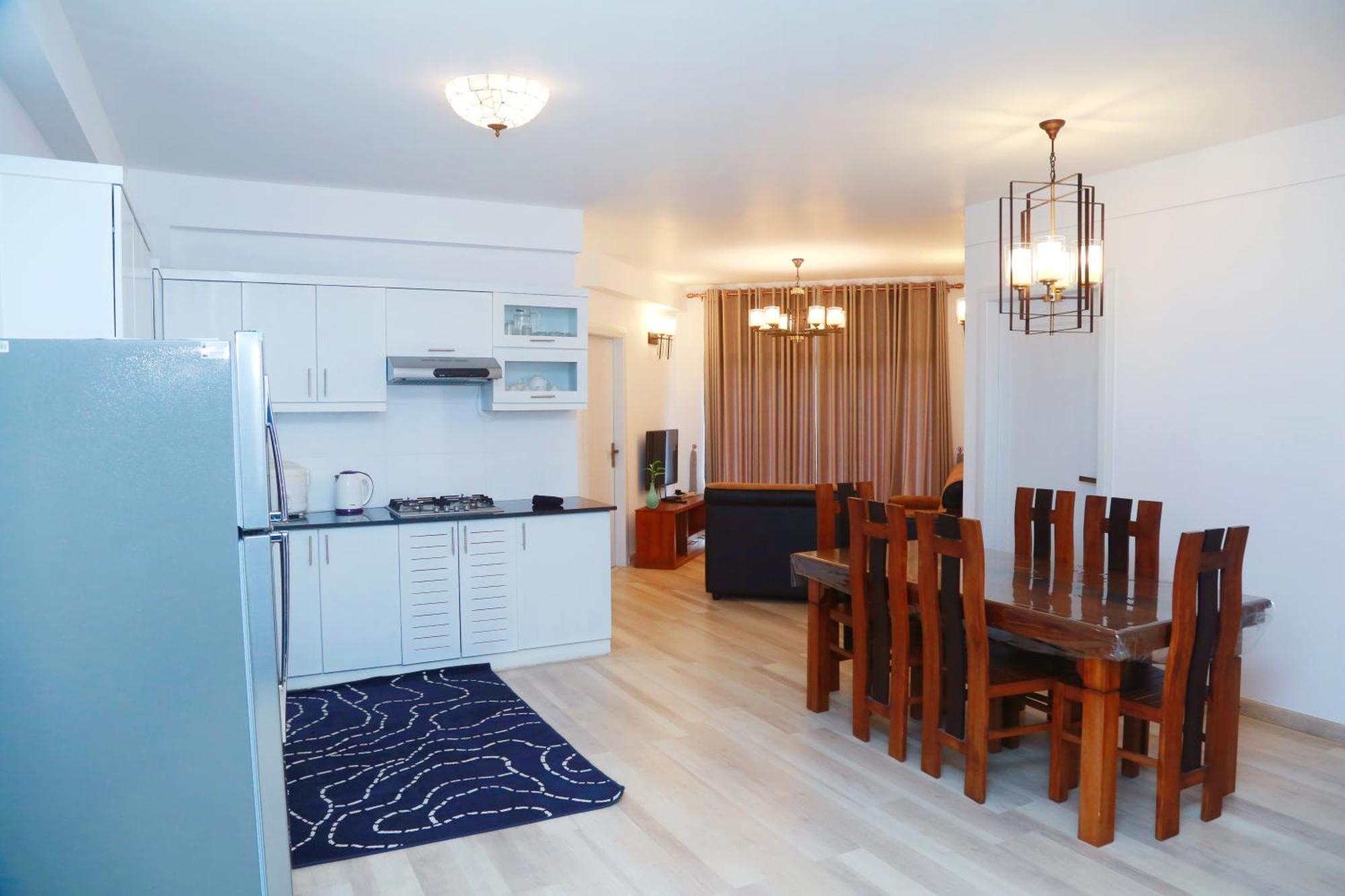 Ajymth Luxury - Lakeview Residencies - F24 Apartment