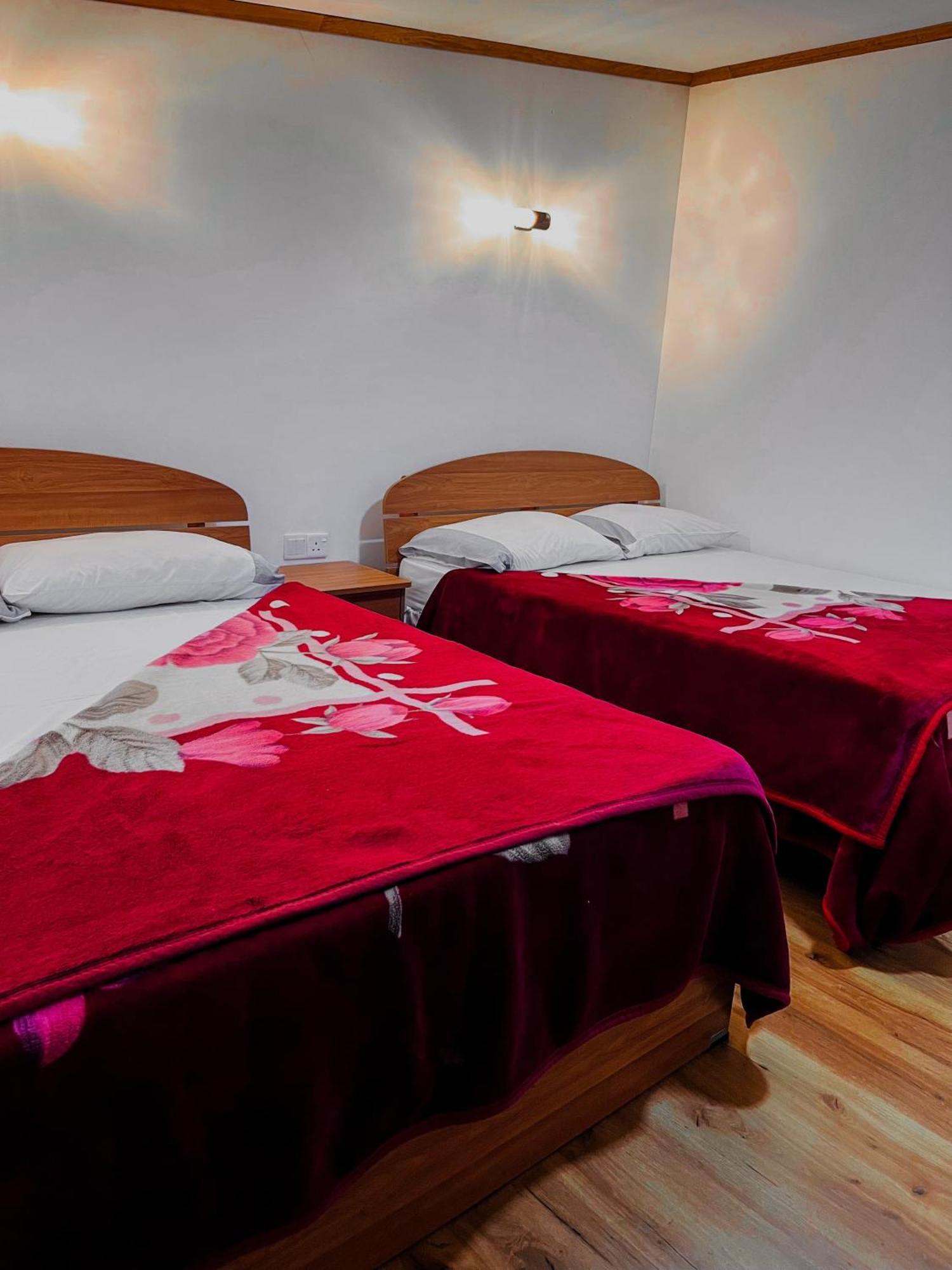 Selis Manor Homestay *