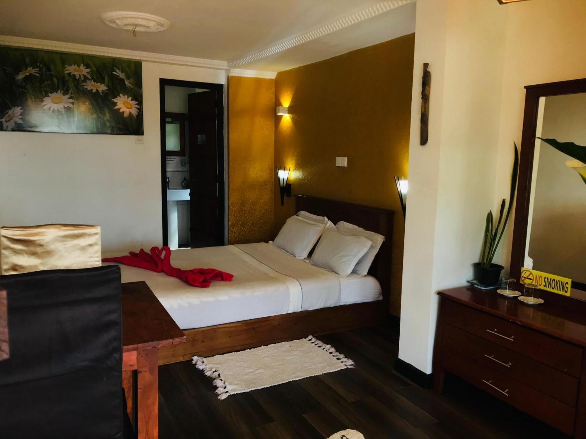 Guest house Red Wood *