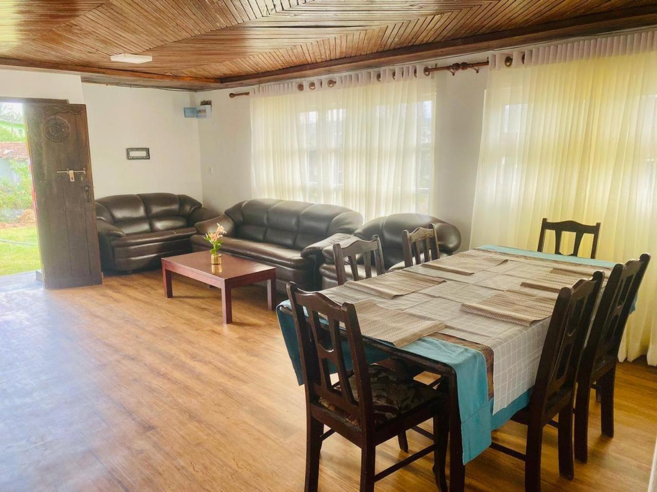 Homely * Nuwara Eliya