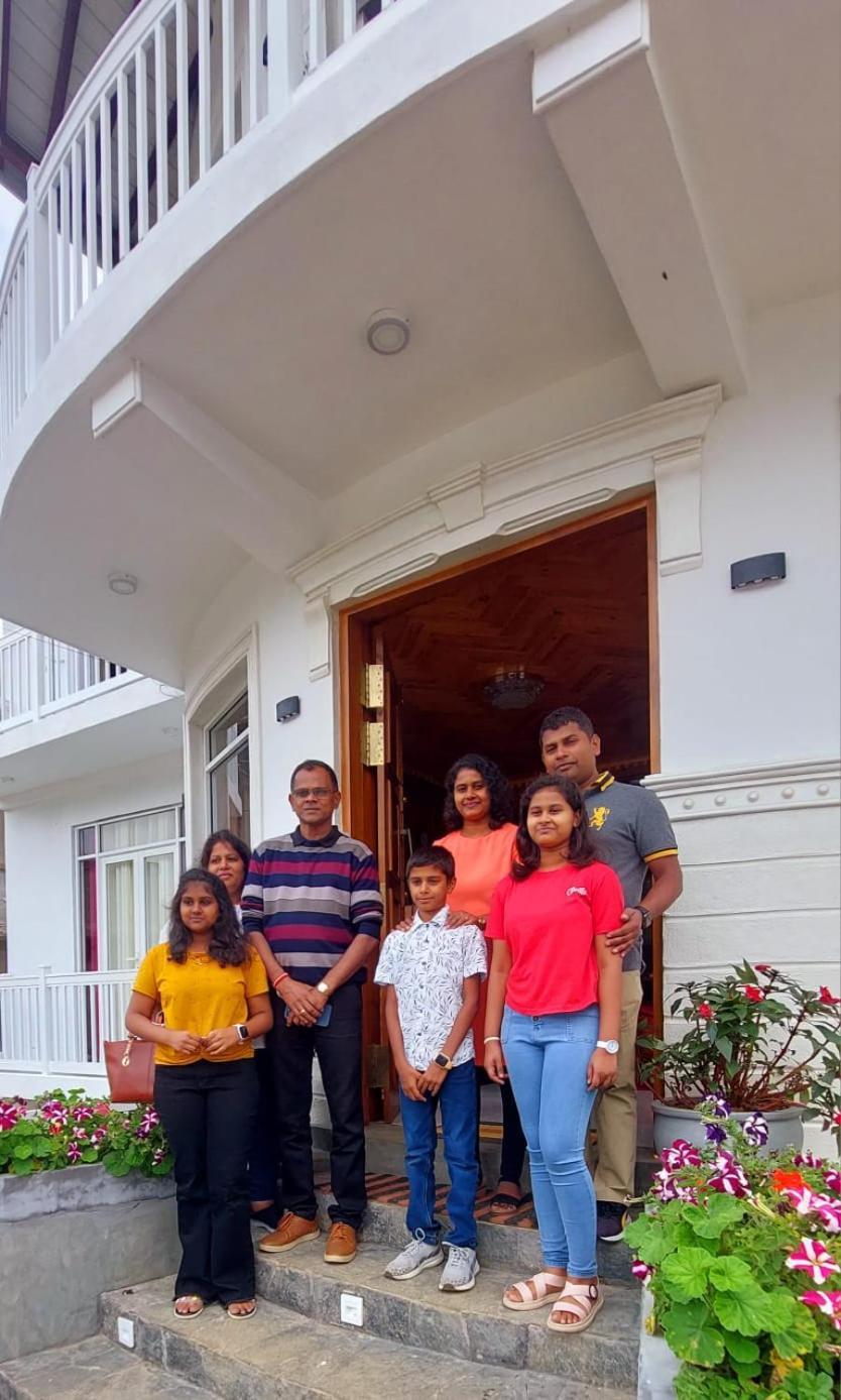 Twin Red Hotel Nuwara Eliya