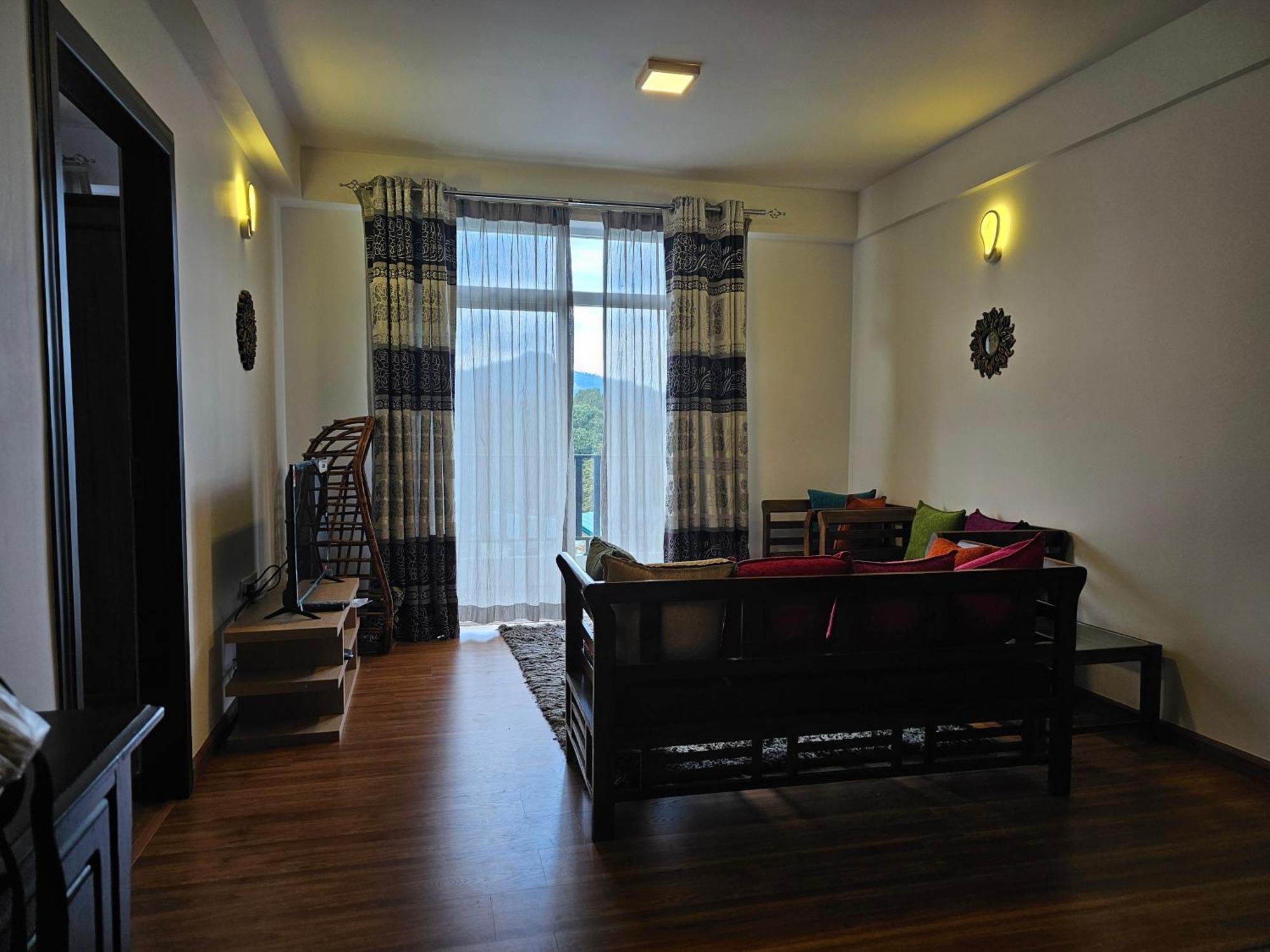 Apartment Cozy View 2 Bedroom With Kitchen