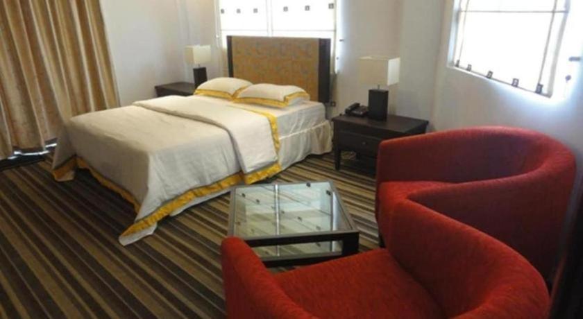 Ashley Hotel