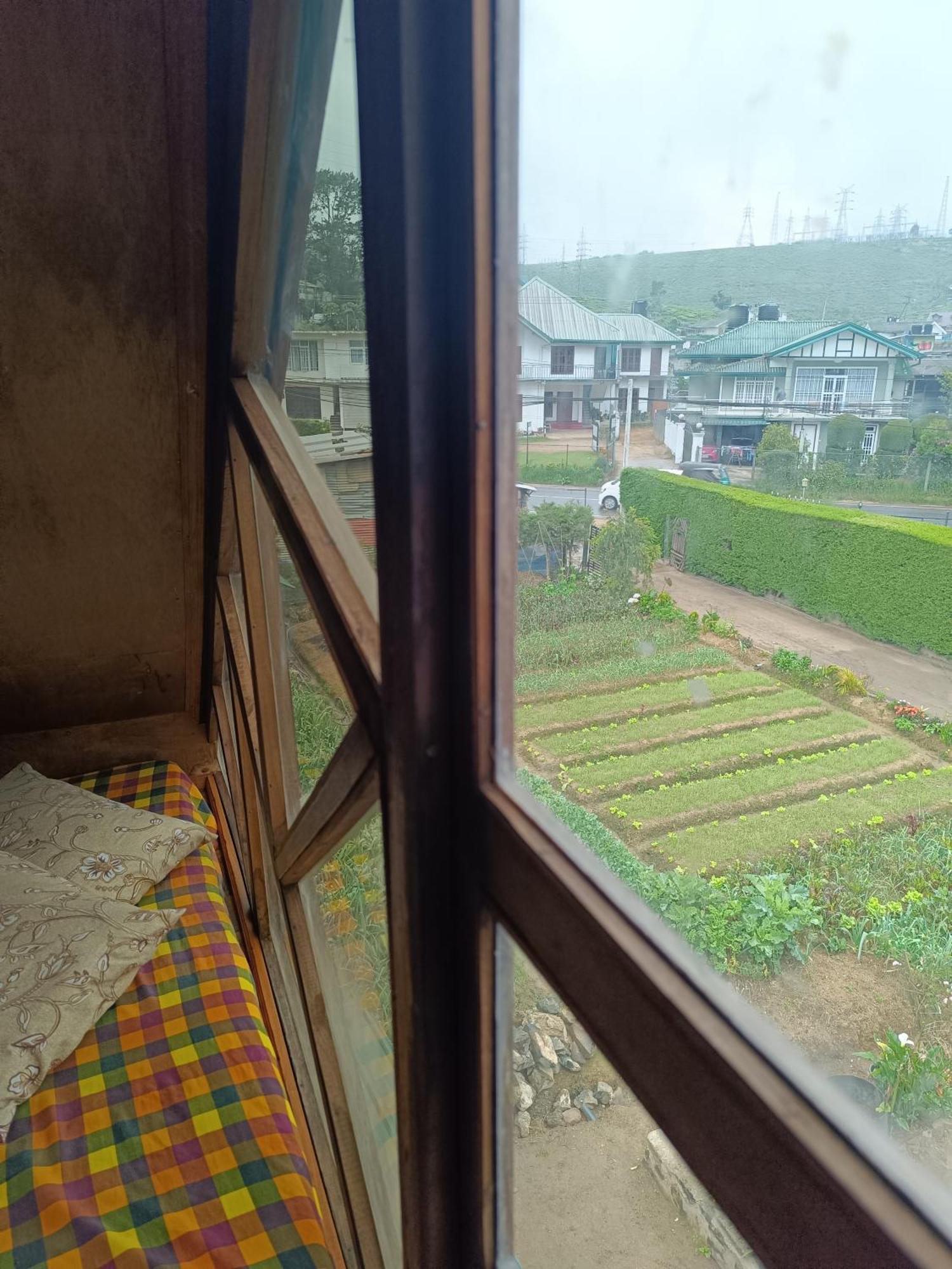 Villa Rc Quirky Wood House Nuwara Eliya