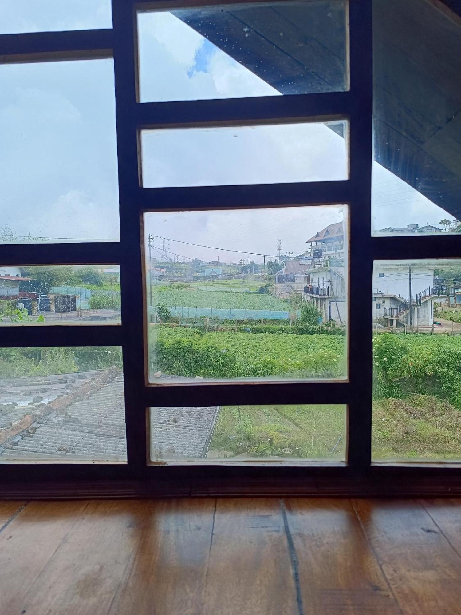 Villa Rc Quirky Wood House Nuwara Eliya