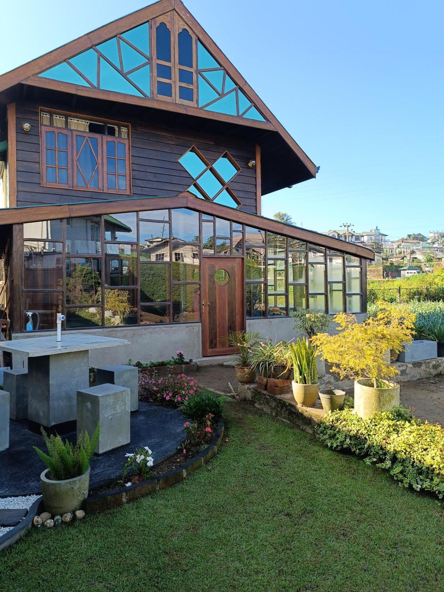 Rc Quirky Wood House Nuwara Eliya