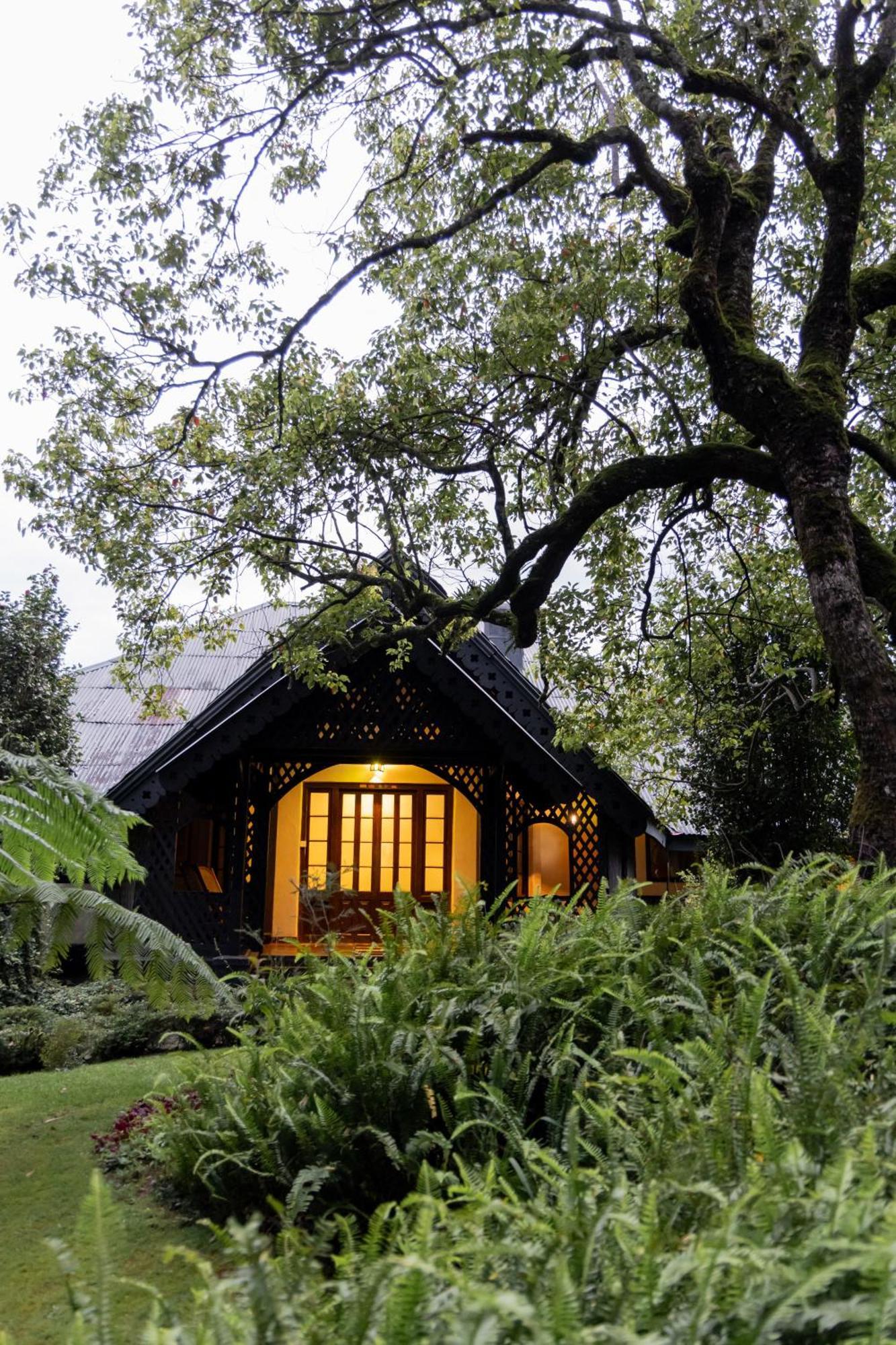 Ferncliff Guest house 4*