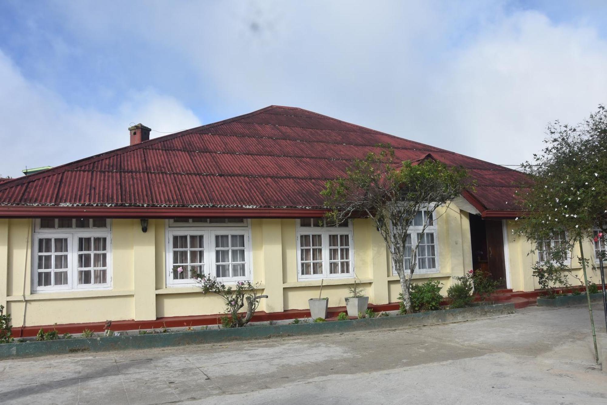 Nuwaraeliya * Nuwara Eliya