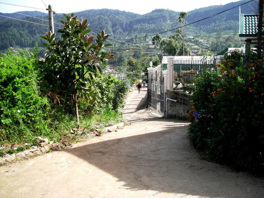 Roselynn Manor Bed & Breakfast 3*