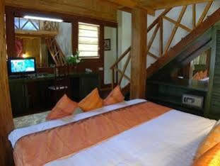 Calamander Lake Gregory Chalet Nuwara Eliya