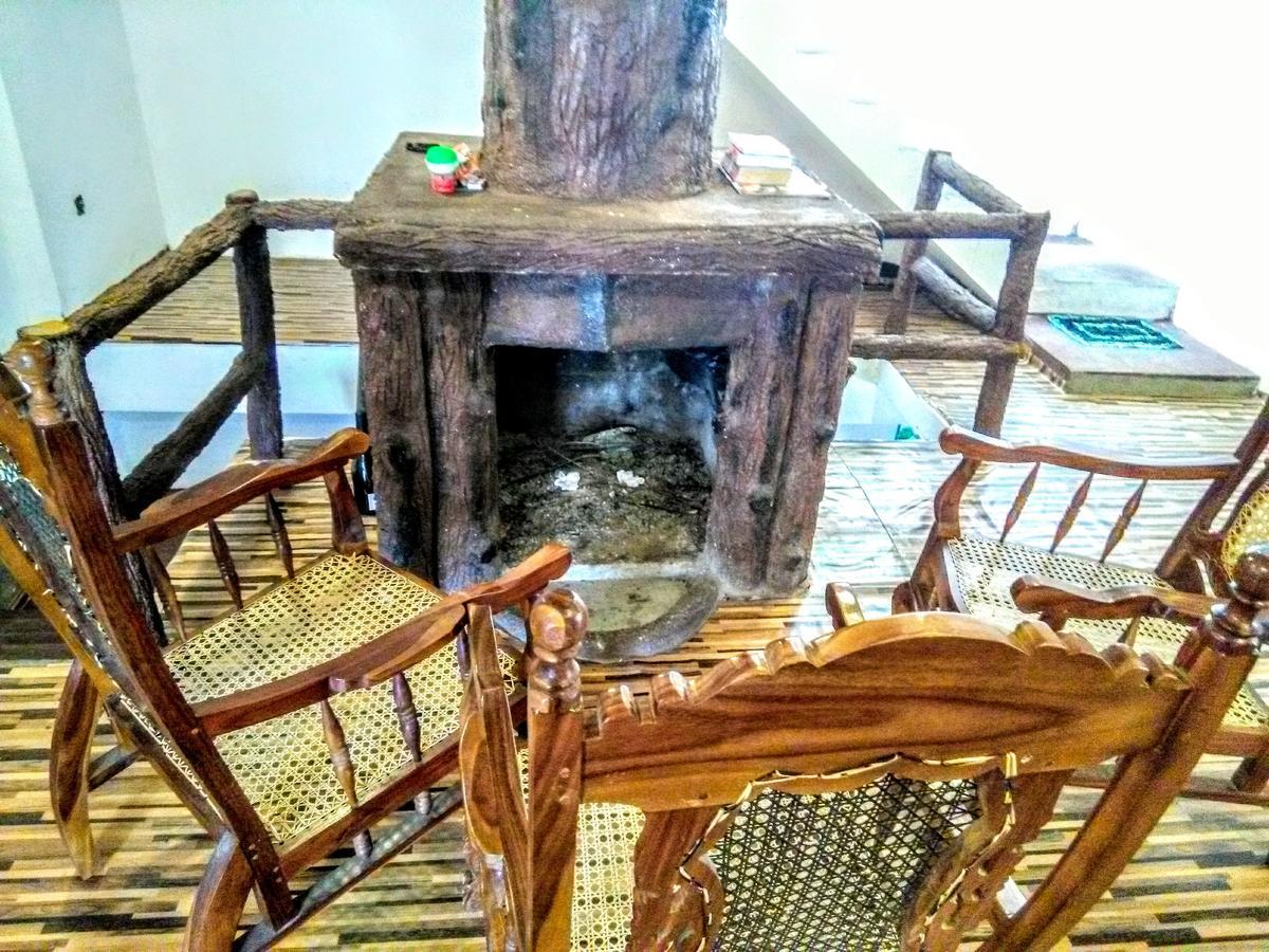 Travellers Nest