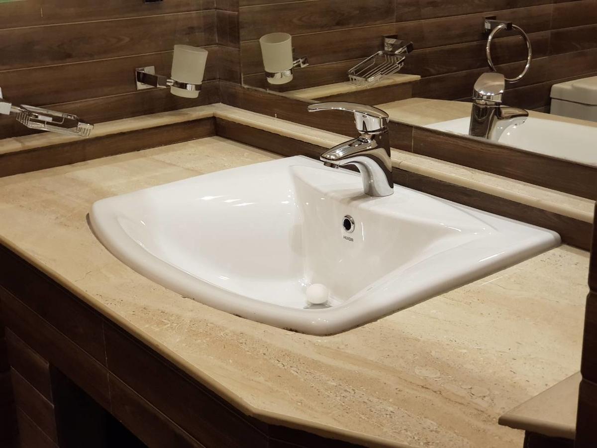 Hotel Rest Master Luxury Bunglaw Nuwara Eliya