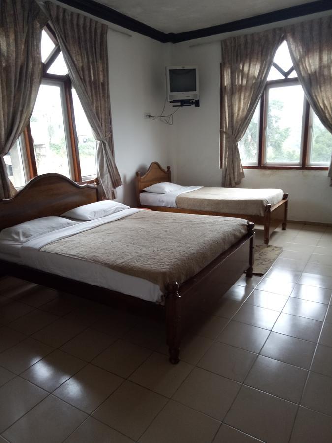 Hotel Oasis Hill 2*