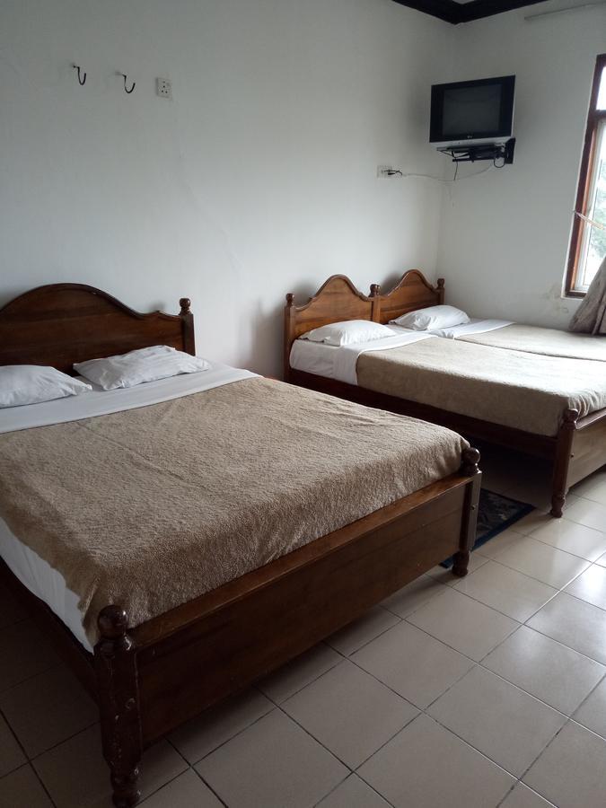 Oasis Hill Hotel