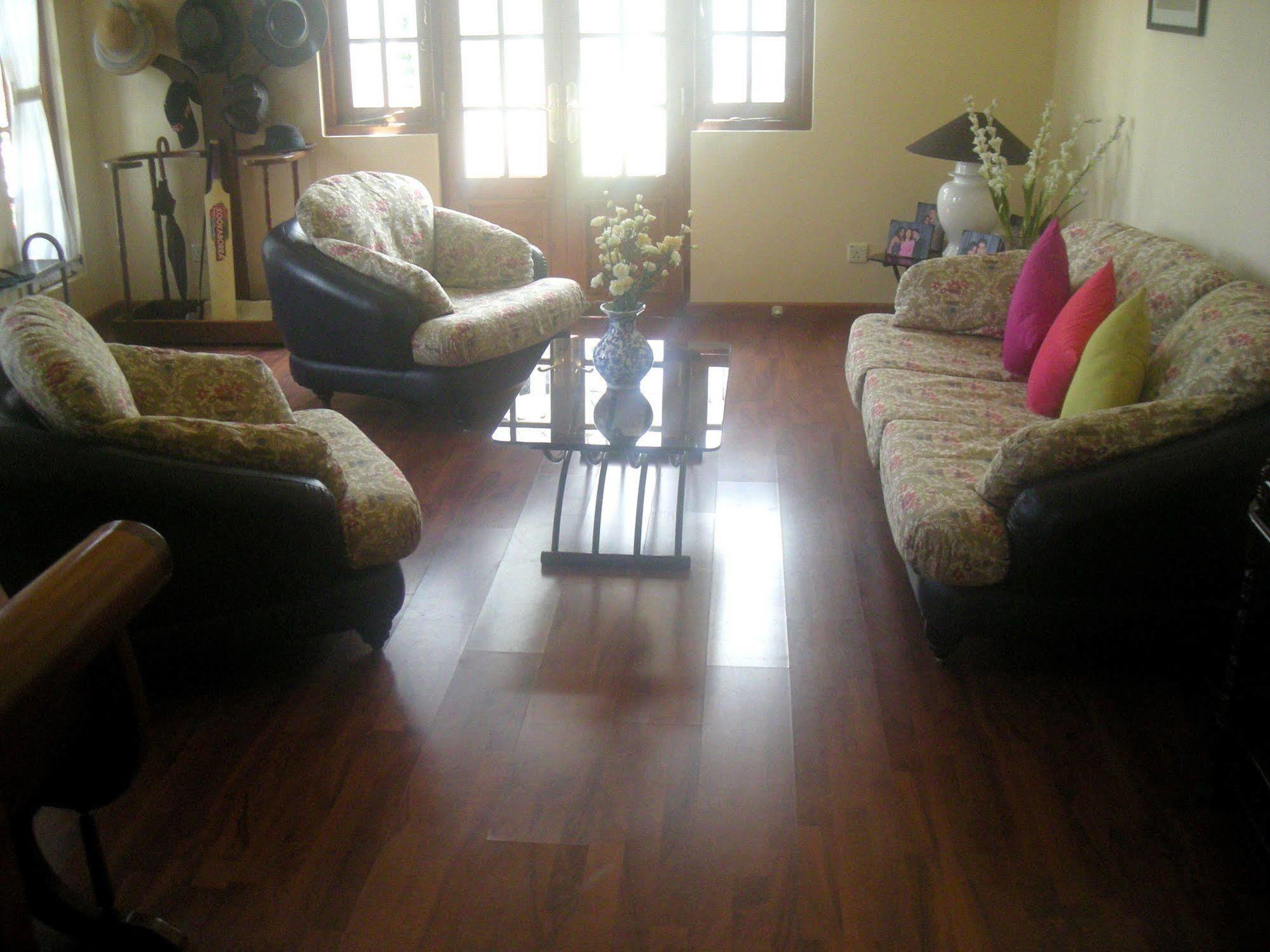 Roselynn Manor Bed & Breakfast