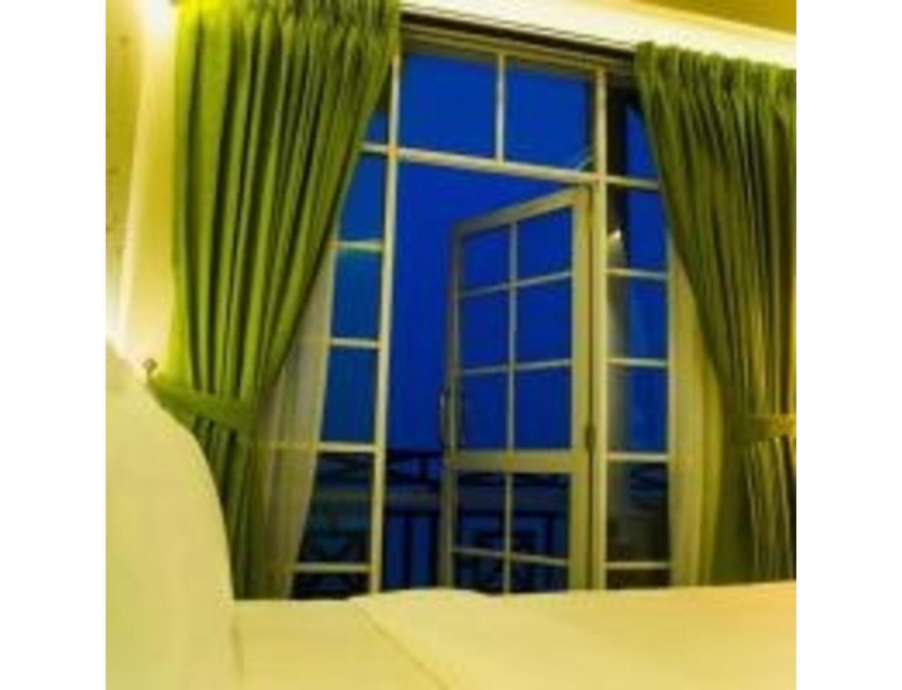 Horton Towers And 4*